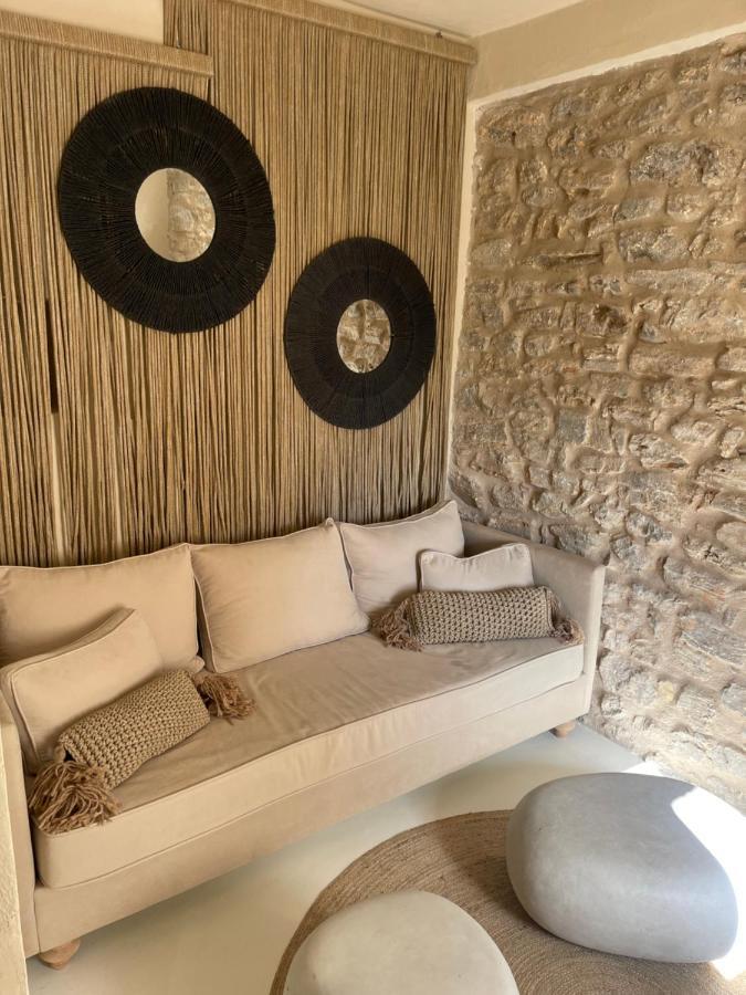 Villa Tserova Rocks Dhrosopiyi